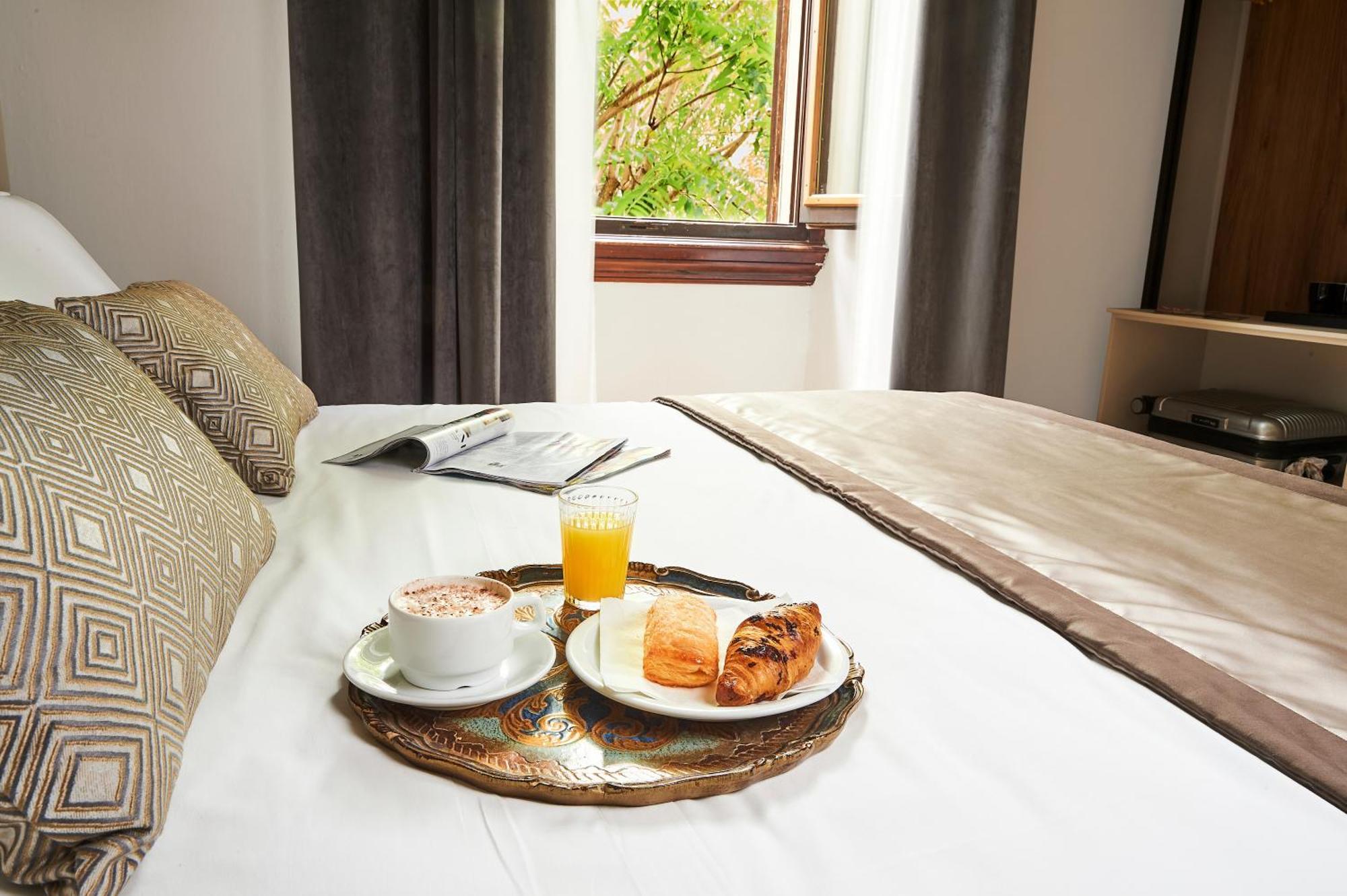 Hotel Brooklyn - Ex Hotel Lombardi Florence Ngoại thất bức ảnh