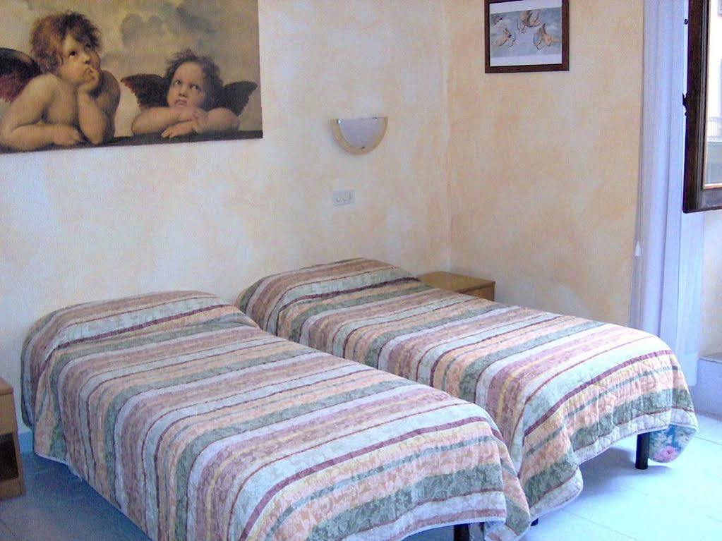 Hotel Brooklyn - Ex Hotel Lombardi Florence Ngoại thất bức ảnh